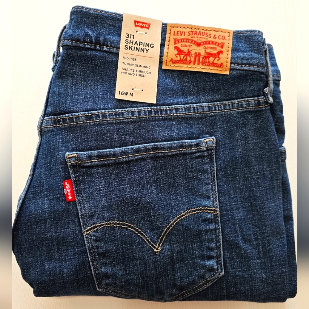 NWT Women's Levi's 311 Shaping Skinny Jeans - 16W M